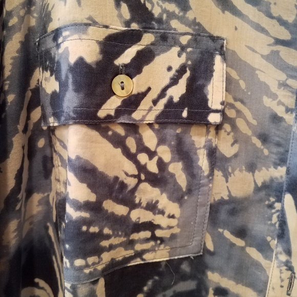 Button Front Blouse - Picture 4 of 4